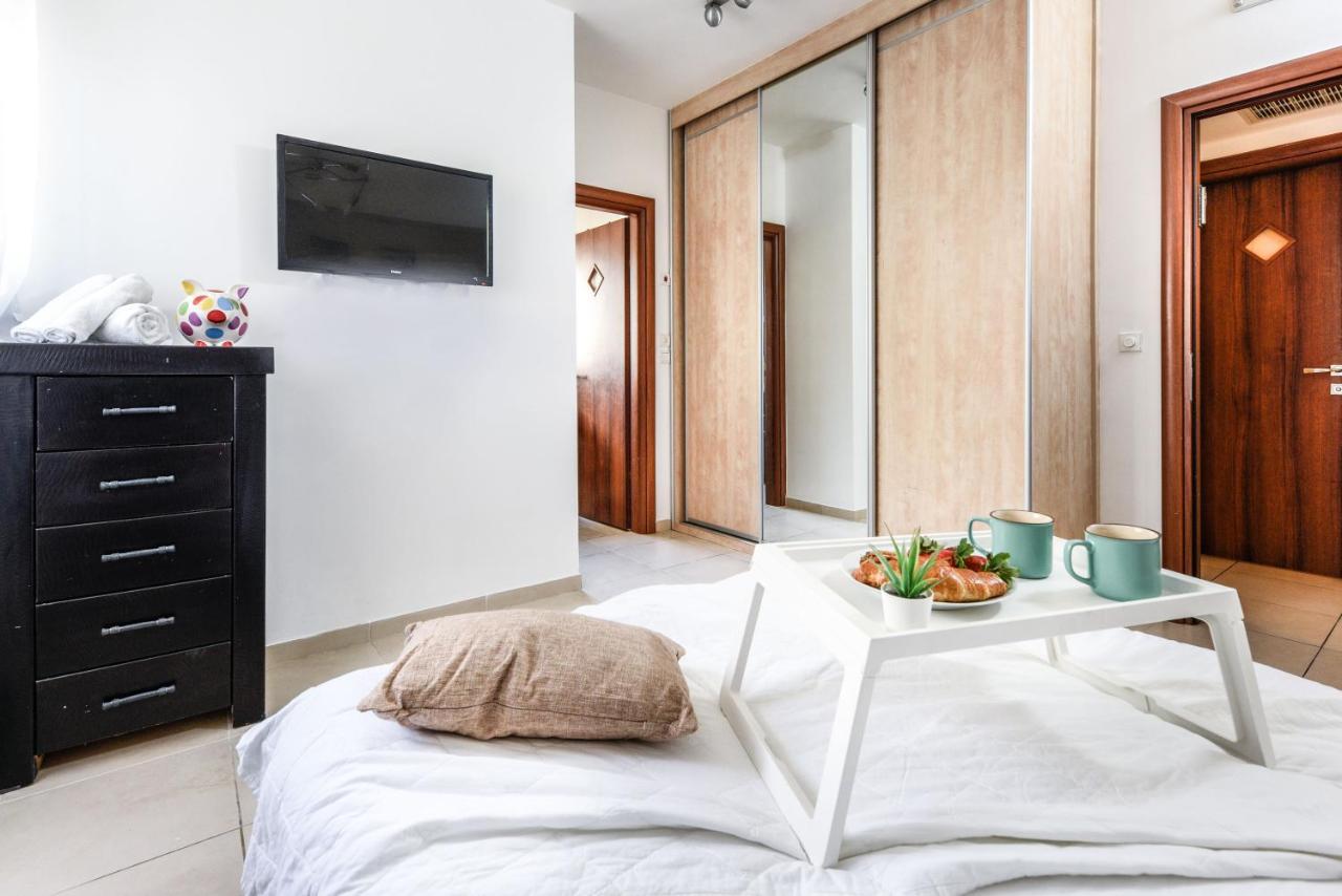 Stunning 2Br Apt W Balcony In City Center By Sea N' Rent Tel Aviv Exterior foto